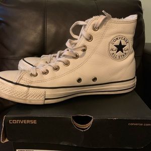 White winter knit+fur hi top converse